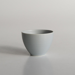Miyama: Craftsman-made tea cup Gray