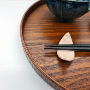 Mino ware: Konoha chopsticks rest