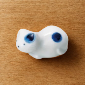 Mino ware: Cat chopsticks rest blue