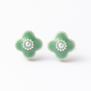 Mino ware: Kobana pearl Pistàcchio earrings