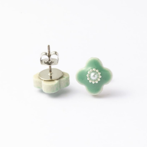 Mino ware: Kobana pearl Pistàcchio earrings