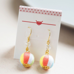 Kamifusen motif embroidery earrings