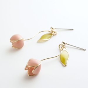 Pastell Tulipanøredobber/Pastel Tulip Earrings: Rosa/Pink (titanium post)