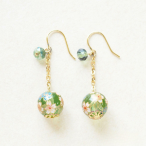 Øredobber/Earrings: Tensha Grøn/Green