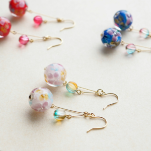 Øredobber/Earrings: Tonbo-Dama