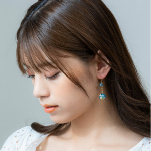 Øredobber/Earrings: Tensha Blue/Blå