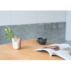 Shigaraki mini vase: Sibori