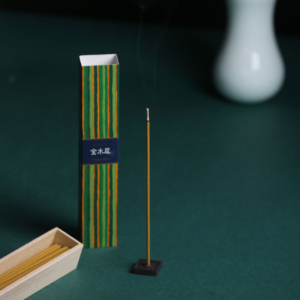 Kinmokusei-røkelse med holder / Kinmokusei Incense with Holder